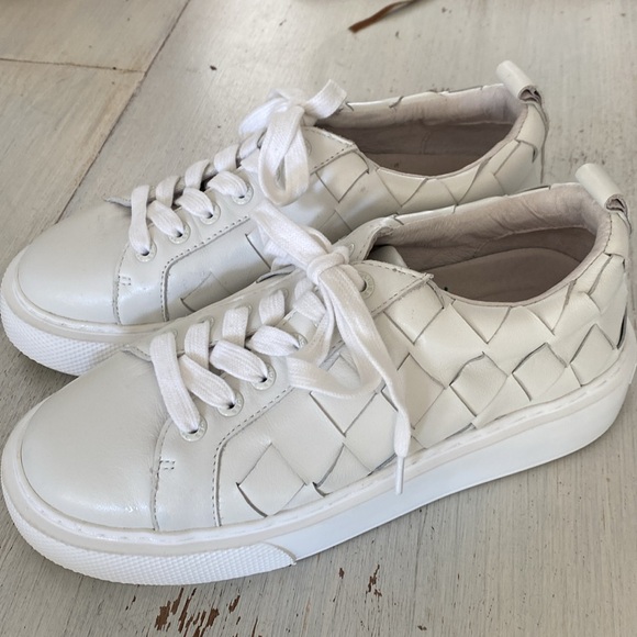 J/Slides Lightweight Dede White Platform Weave Sneakers. Size 6.5 - Picture 7 of 11